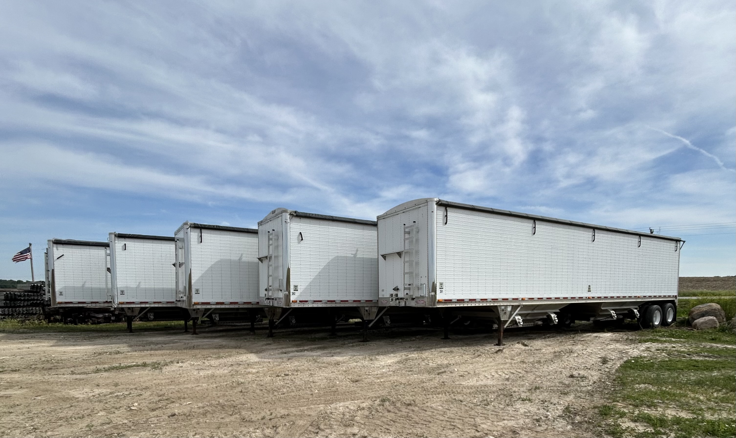 Hopper trailers